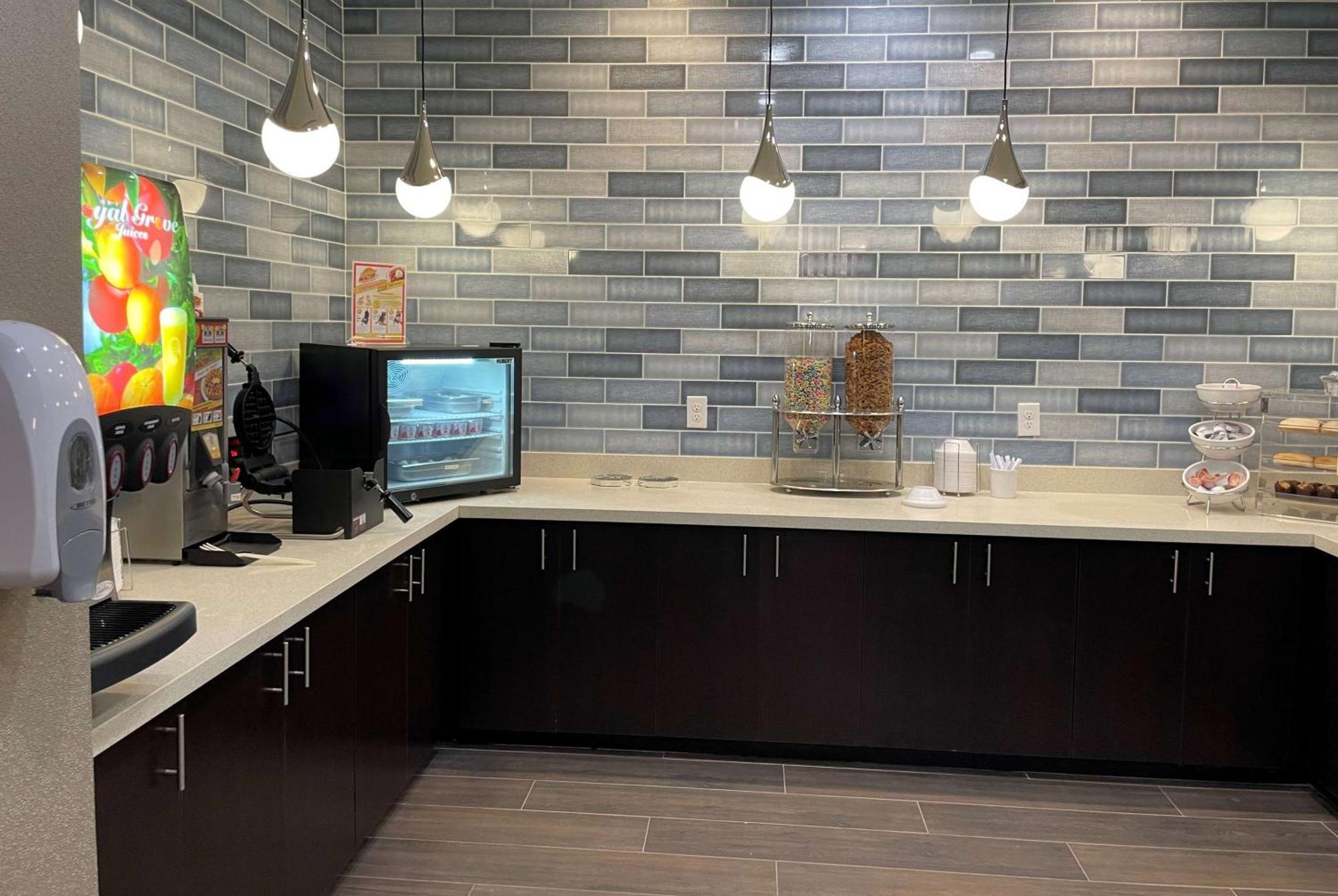 La Quinta Inn & Suites By Wyndham Sulphur Lake Charles 外观 照片