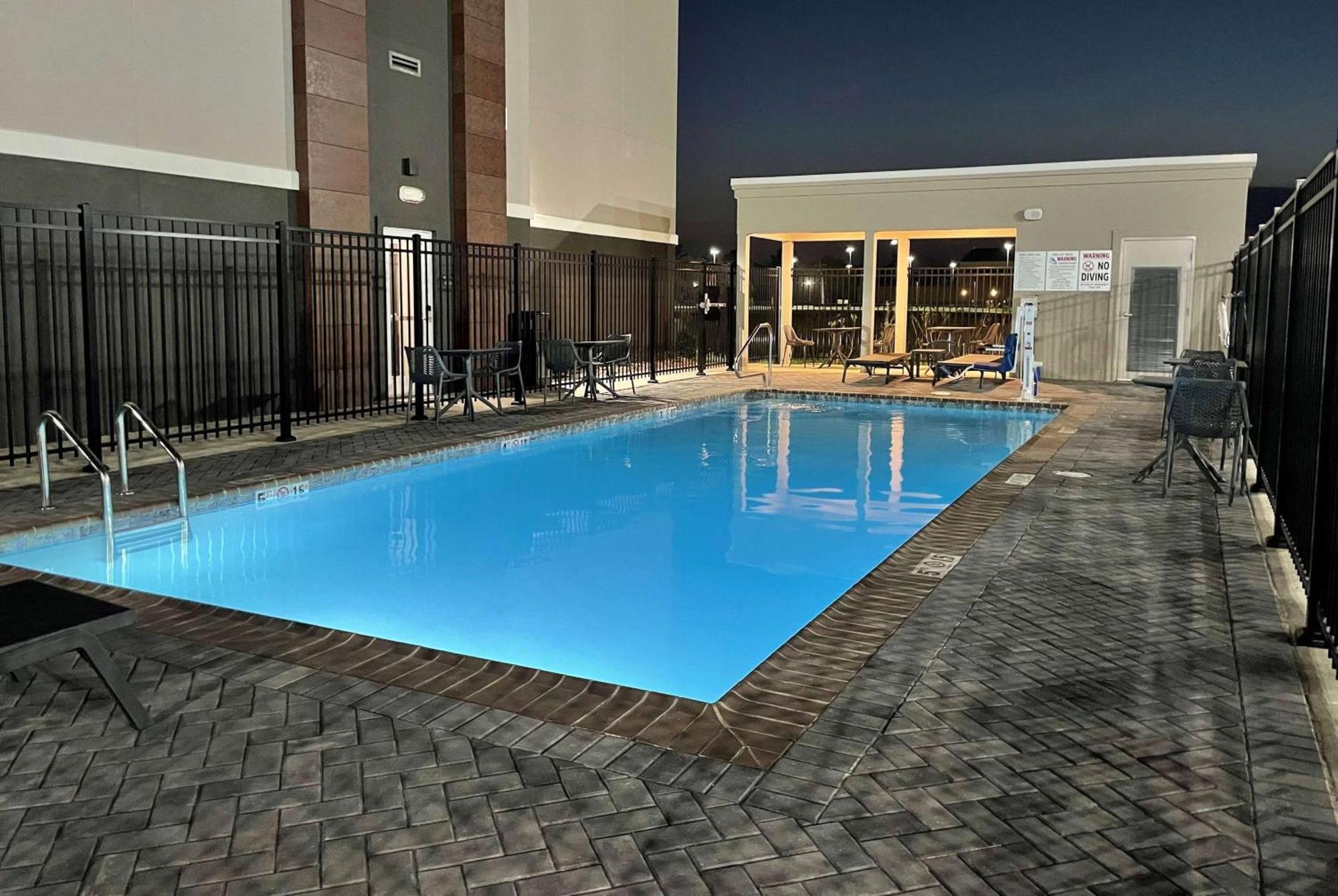 La Quinta Inn & Suites By Wyndham Sulphur Lake Charles 外观 照片